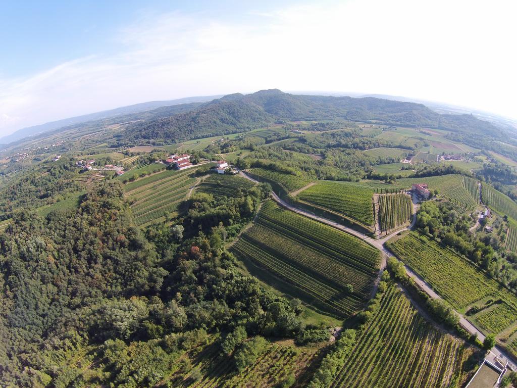 Agriturismo Casa Delle Rose Winery Ruttàrs المظهر الخارجي الصورة