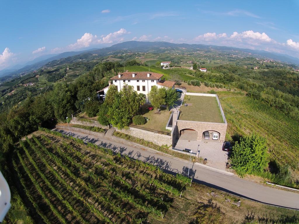 Agriturismo Casa Delle Rose Winery Ruttàrs المظهر الخارجي الصورة